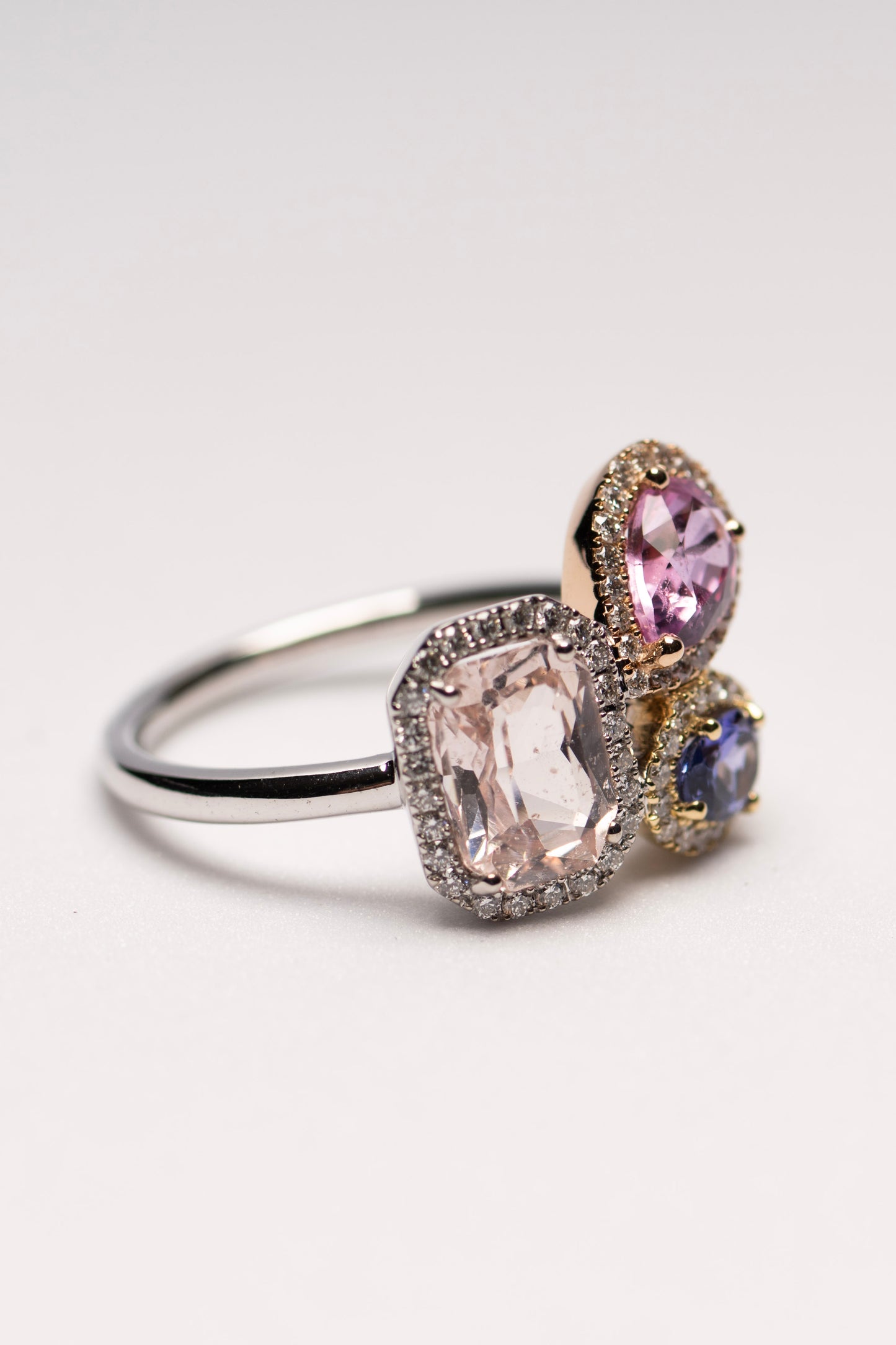 Vivi Ring