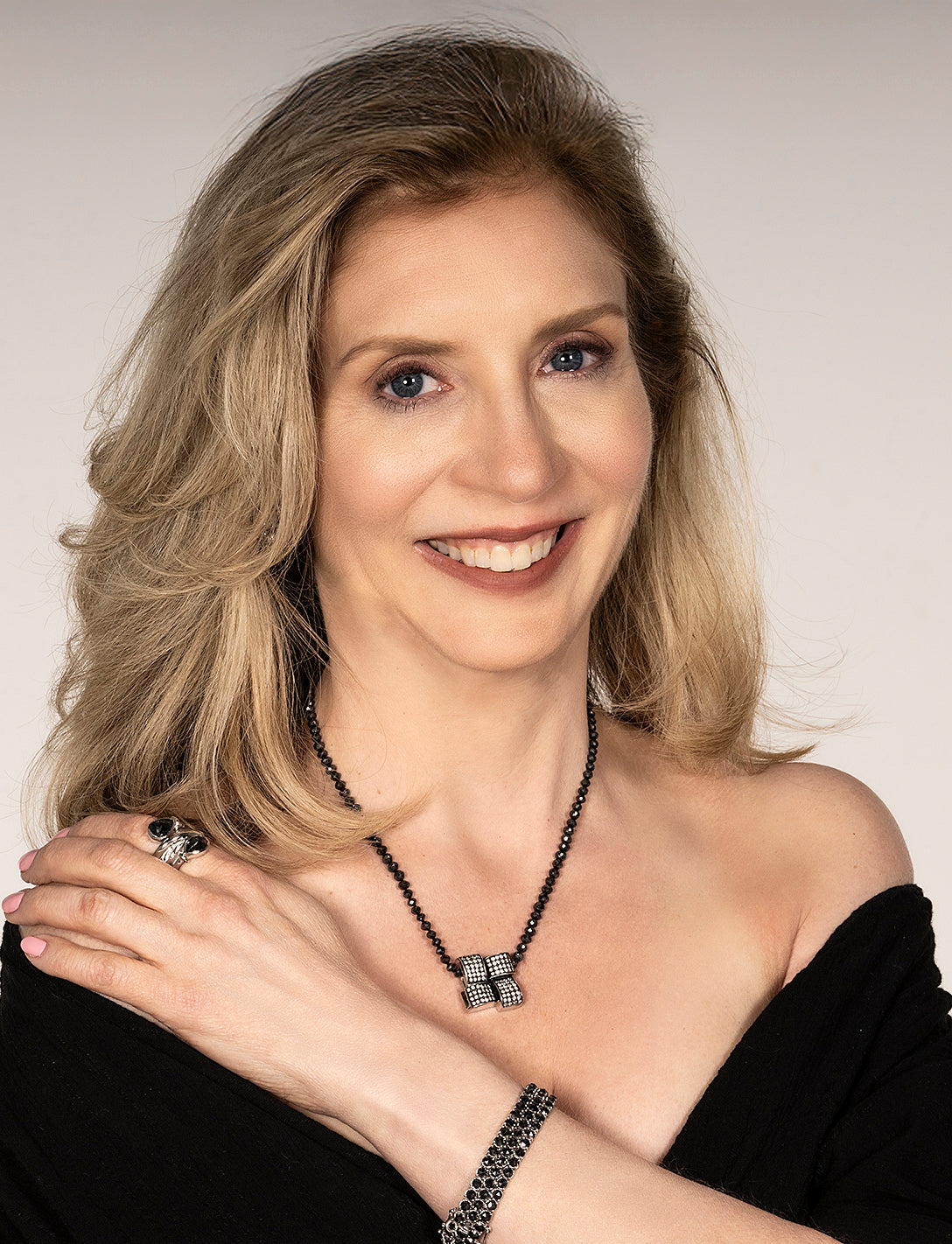 Noiré Necklace